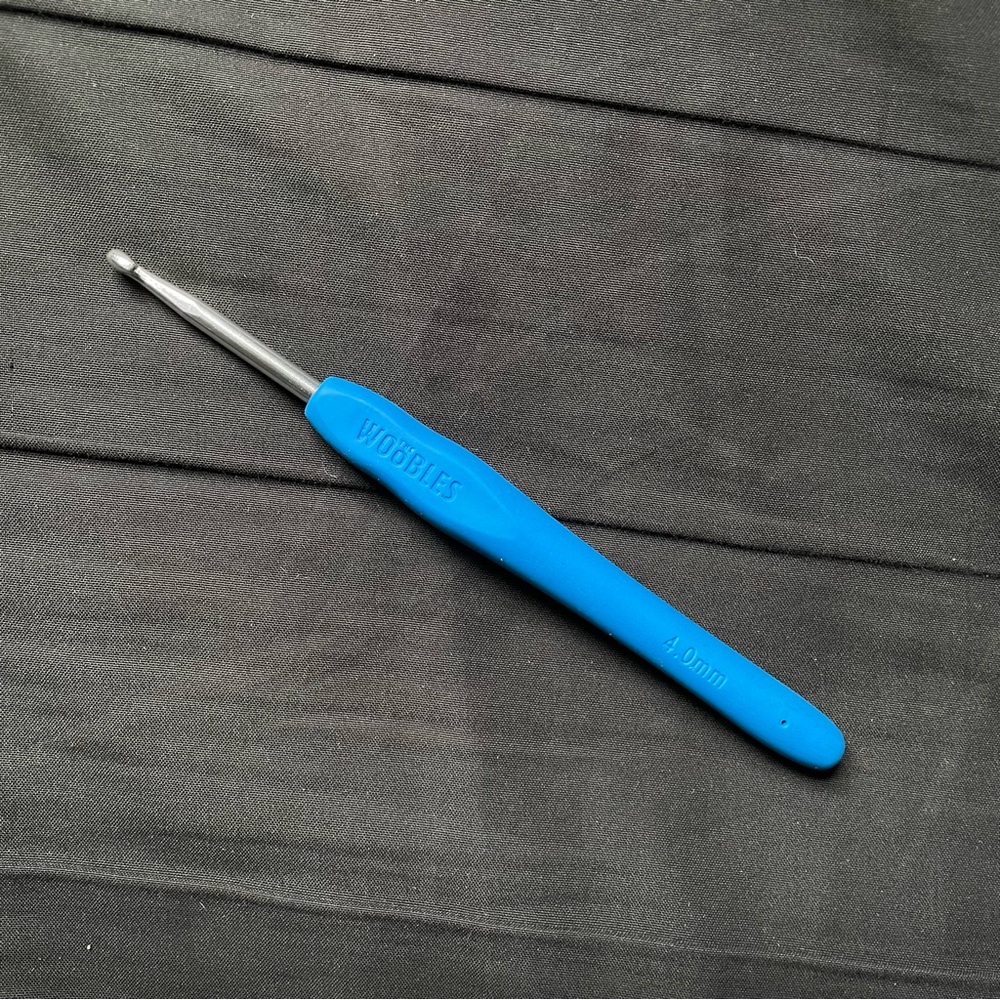 Ergonomic Crochet Hook 4.0mm Silicone/Rubber Handle Woobles